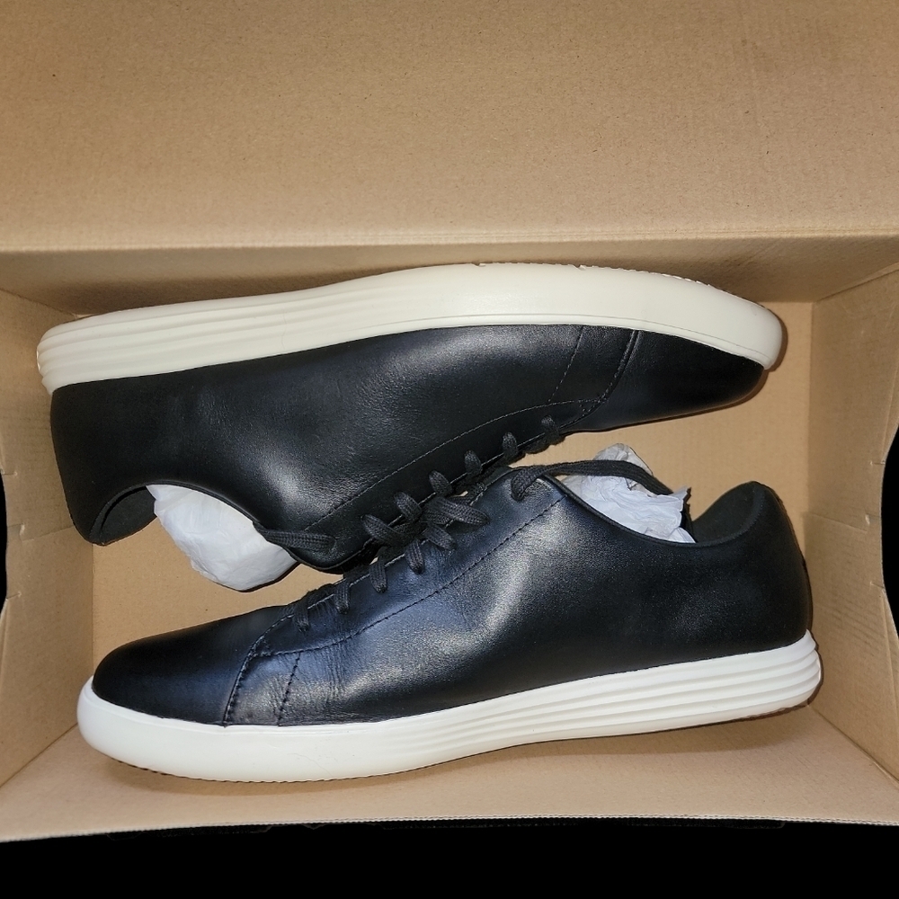 Cole Haan men's Grand Crosscourt Ii Sneaker. Size 12 Black w White Sole. NIB! - Picture 3 of 7